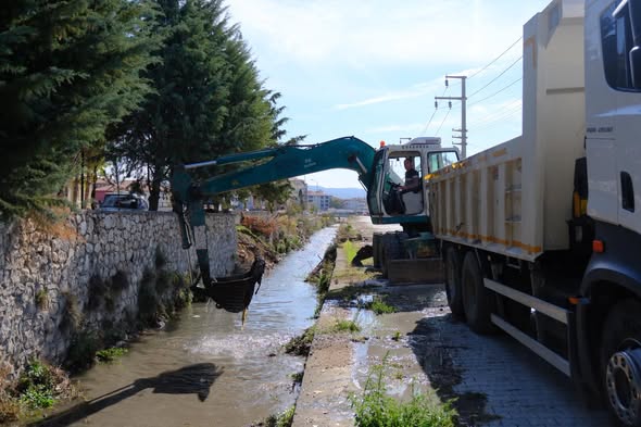 Menderes Nehri'nde Temizlik Seferberliği Başladı