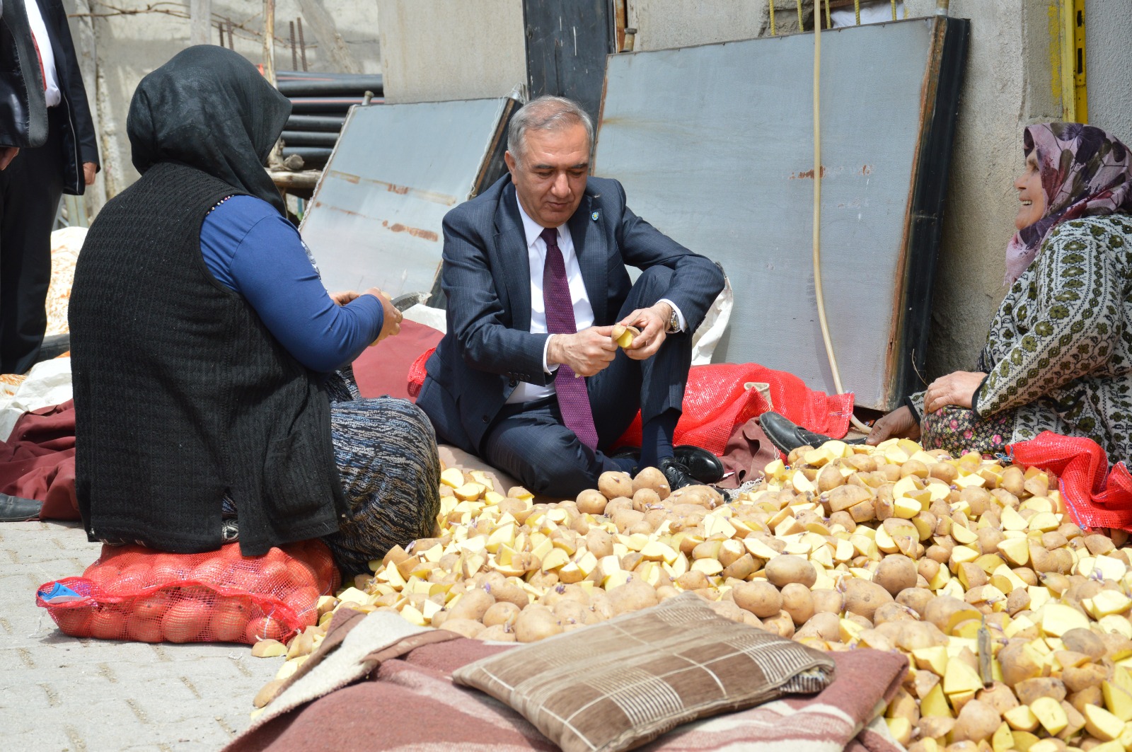 Şuhutlu İYİ Parti adayına destek: 