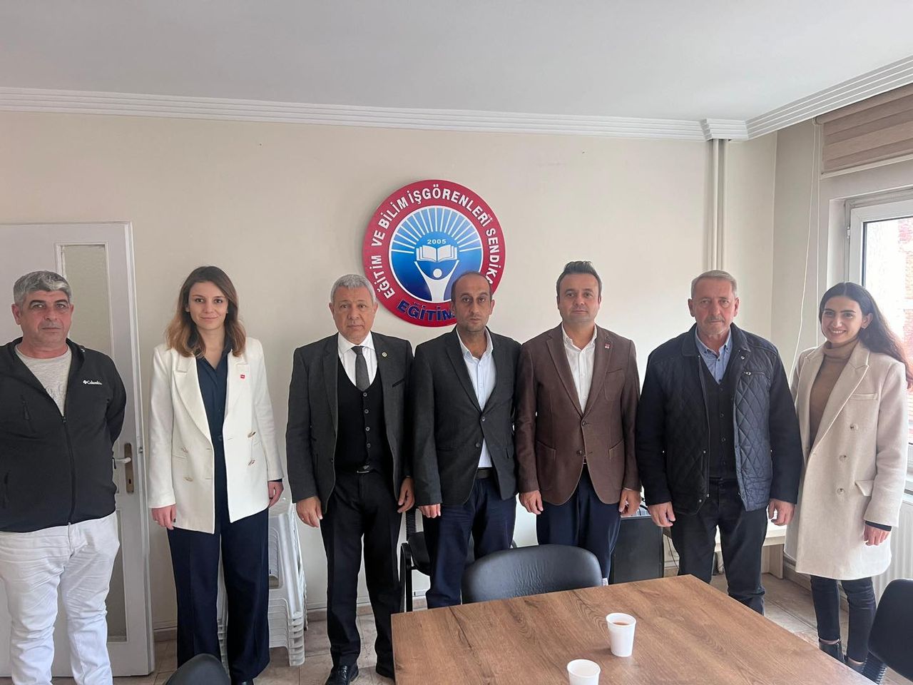 Afyonkarahisar CHP İl Başkanı Faruk Duha Erhan, Eğitim-İş Sendikası Şubesini ziyaret etti.