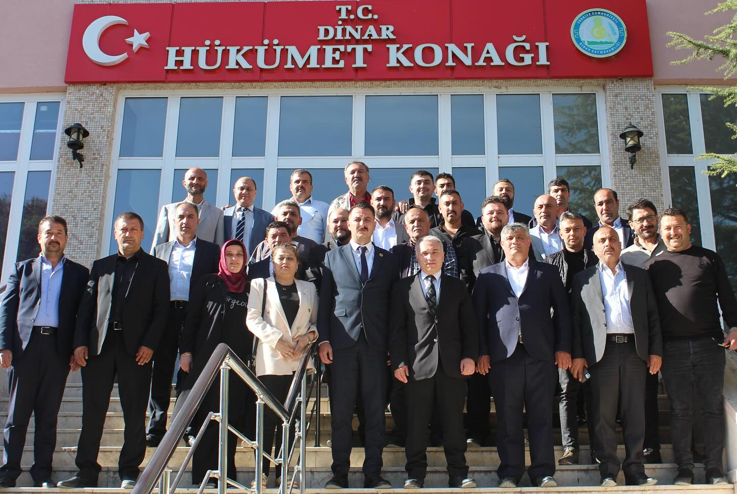 Muhtarlar Derneği Başkanı ve Dinar Merkez Mahalle Muhtarları, Kaymakam Duru'yu ziyaret etti