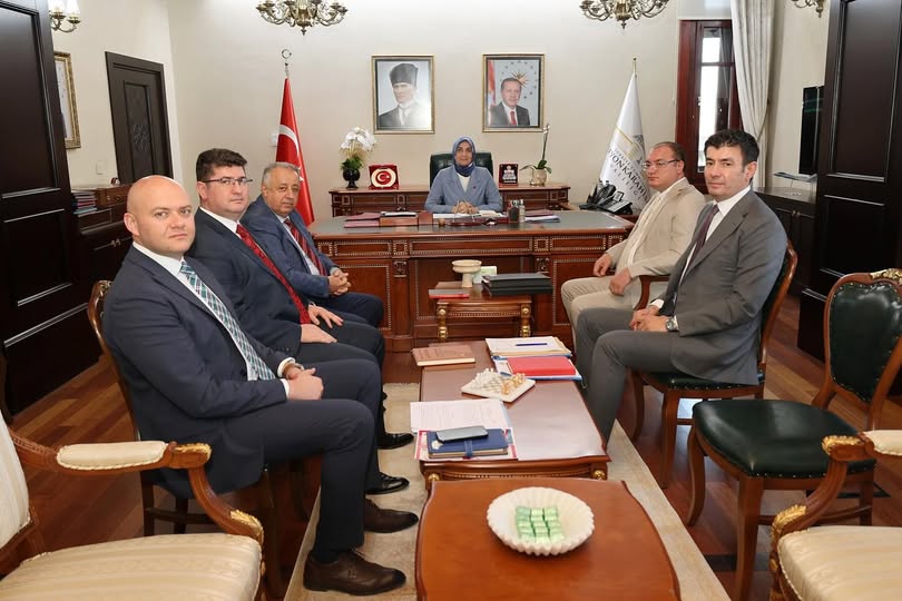 Afyonkarahisar'da Valilik Değerlendirme Toplantısı Gerçekleştirildi