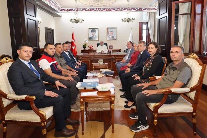 Sandıklı Belediye Başkanı Öztaş, Sahipsiz Hayvanlar Toplantısına Katıldı