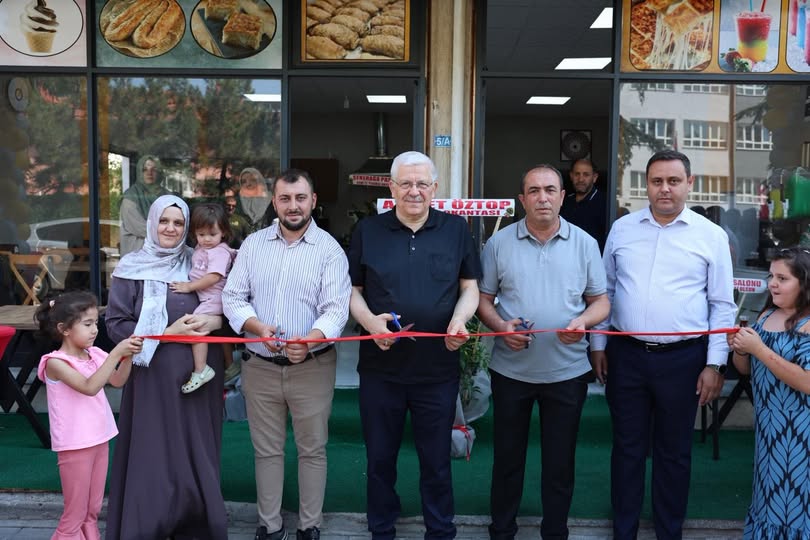 Sandıklı'da Yeni İşletme Kapılarını Açtı