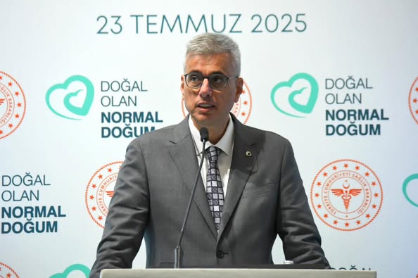 Afyonkarahisar İl Sağlık Müdürlüğü'ne Bakan Memişoğlu'ndan Ödül