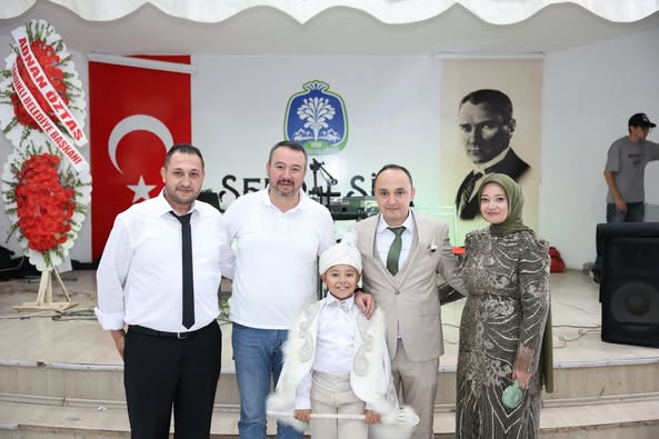 Sandıklı'da Mutluluk Zinciri: Başkan Öztaş'ın Katılımıyla Sünnet ve Nikah Şenlikleri