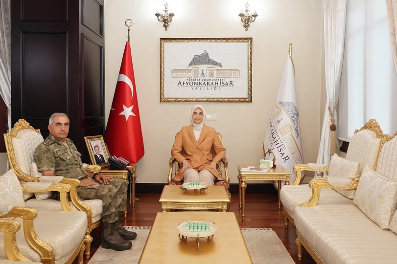 Vali Yiğitbaşı, İkmal ve Garnizon Komutanı ile Bir Araya Geldi