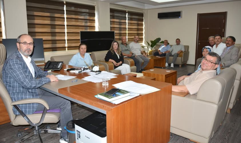 Afyonkarahisar'da Sağlık Hizmetlerine Destek: Muhtarların İl Sağlık Müdürü Ziyareti