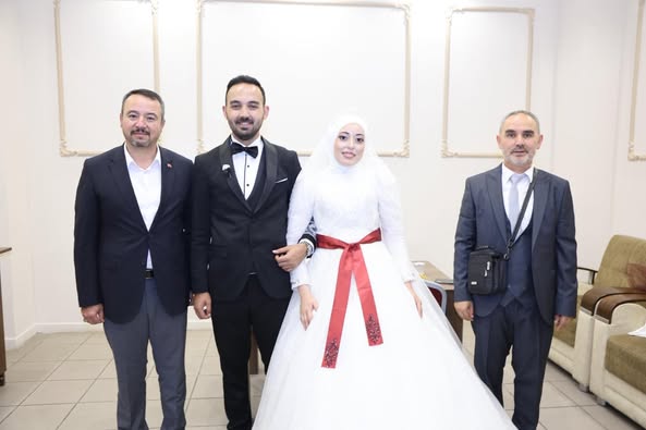 Sandıklı'da Mutluluk Doları: Başkan Öztaş'ın Katıldığı Düğün ve Sünnet Törenleri