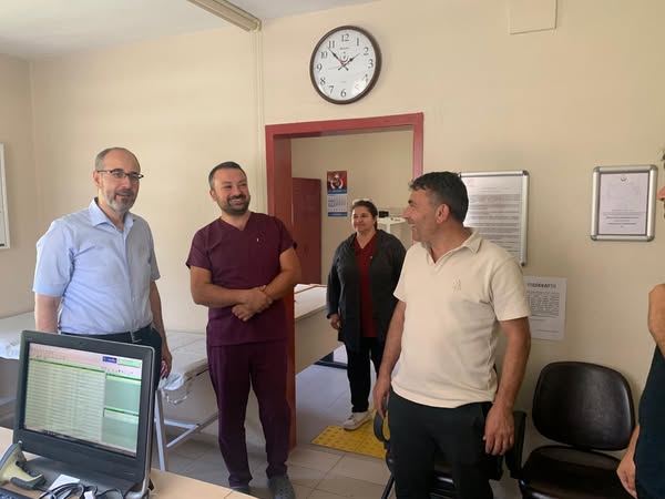 Sağlık Müdürü Öztürk, Değirmenayvalı'da Vatandaşlarla Buluştu