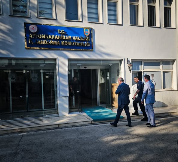 MHP'li Taytak, Afyonkarahisar'da Jandarma Komutanı'nı Ziyaret Etti