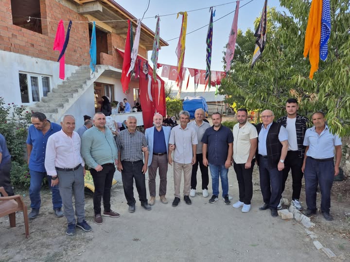 Afyonkarahisar'da Ak Parti İl Başkanı Şahin'den Düğün Ziyareti