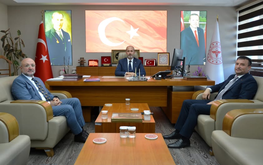 Afyonkarahisar Sağlık Çalışmaları Değerlendirildi: AK Parti ve MHP İl Başkanları Müdürü Ziyaret Etti