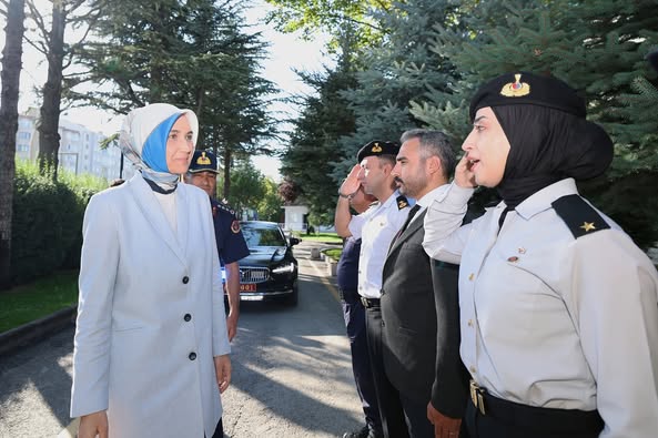 Afyonkarahisar Valisi, Yeni İl Jandarma Komutanını Ziyaret Etti