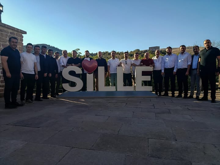 AK Parti Afyonkarahisar İl Başkanlığı Sille Mahallesi'nde Tarihi Dokuyu İnceledi