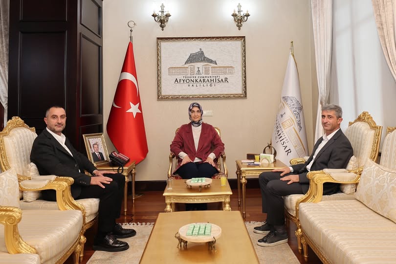 Afyonkarahisar Valisi'nden Kar Mineral'e Ziyaret