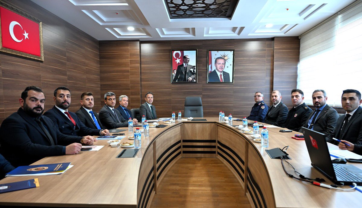 Afyonkarahisar'da Aranan Şahıslara Yönelik Koordineli Mücadele