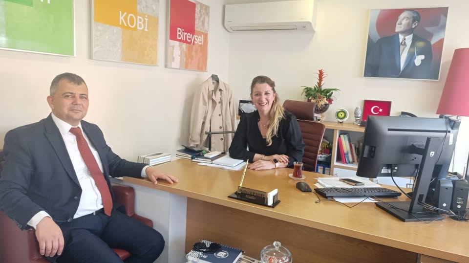 Emirdağ Belediye Başkanı'ndan Denizbank Şube Müdürü'ne Başarı Ziyareti