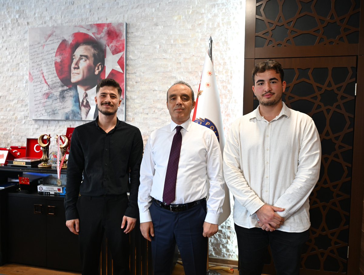 Hukuk Öğrencileri Emniyet Müdürü Ahmet Birtan EROL'u Ziyaret Etti