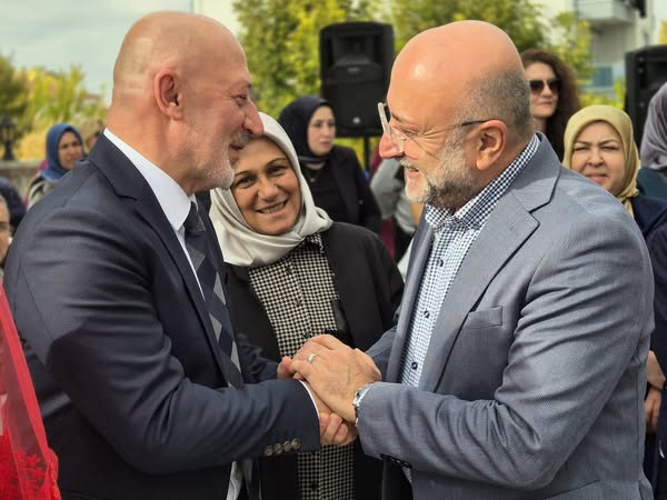 AK Parti Afyonkarahisar'da Mutlu Gün