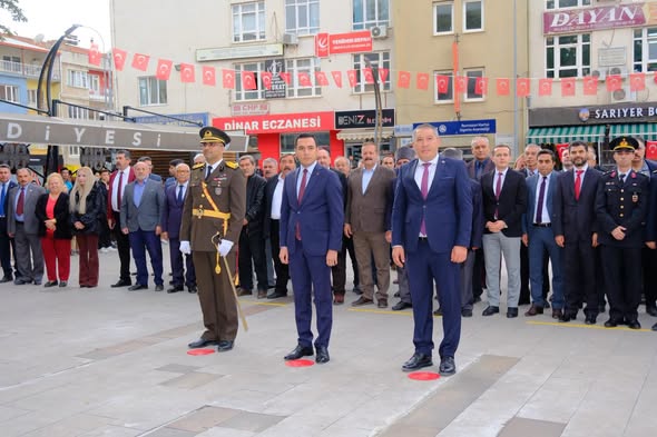 Dinar'da Cumhuriyet'in 102. Yılı Coşkuyla Kutlandı